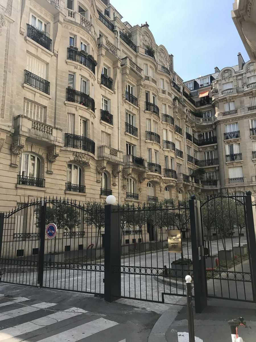 
                                                Location
                                                 Studette Paris 16ème métro Passy