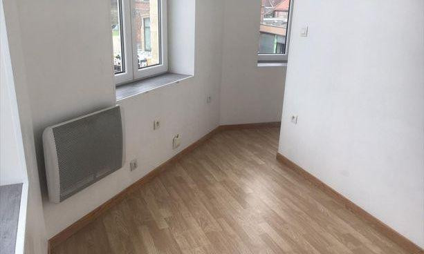 
                                                Location
                                                 Studette Paris 17ème Epinettes métro Brochand