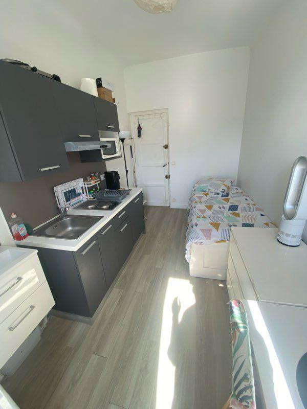 
                                                Location
                                                 Studette Trocadero