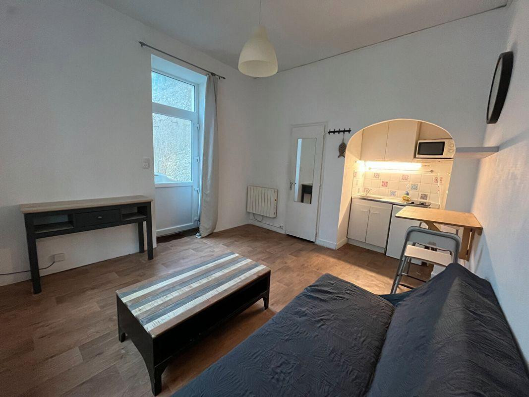 
                                                Location
                                                 Studio 1 pièce - 5 min RER A & Bois Vincennes