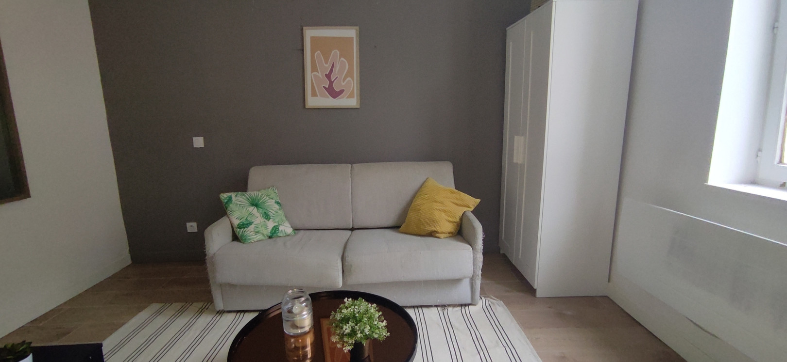 
                                                Location
                                                 Studio 1 pièce