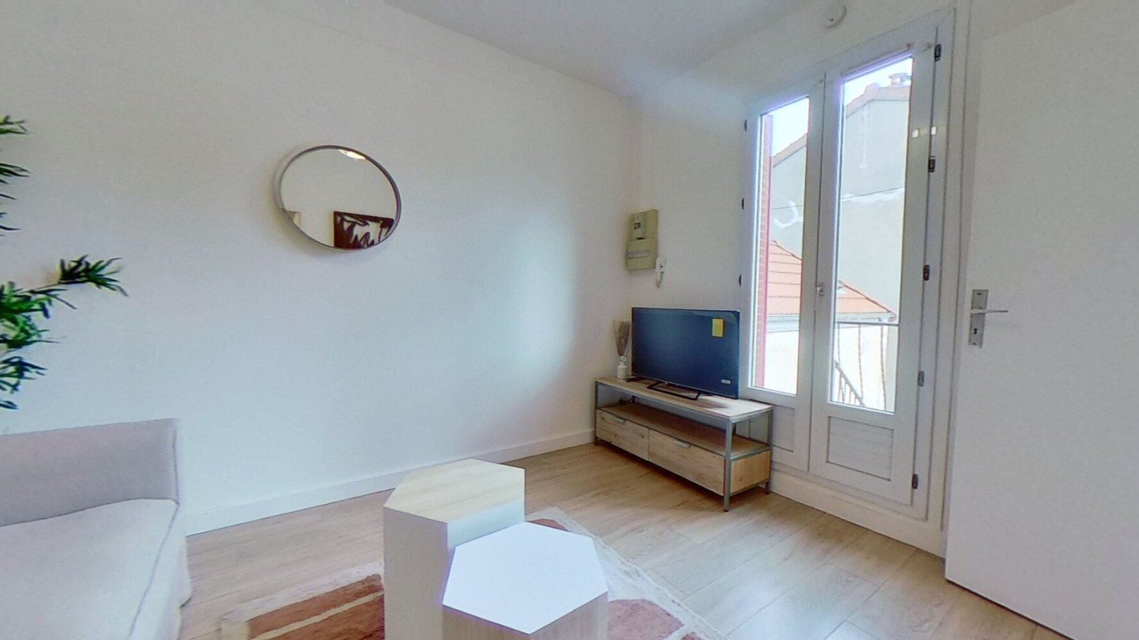 
                                                Location
                                                 Studio 1 pièce