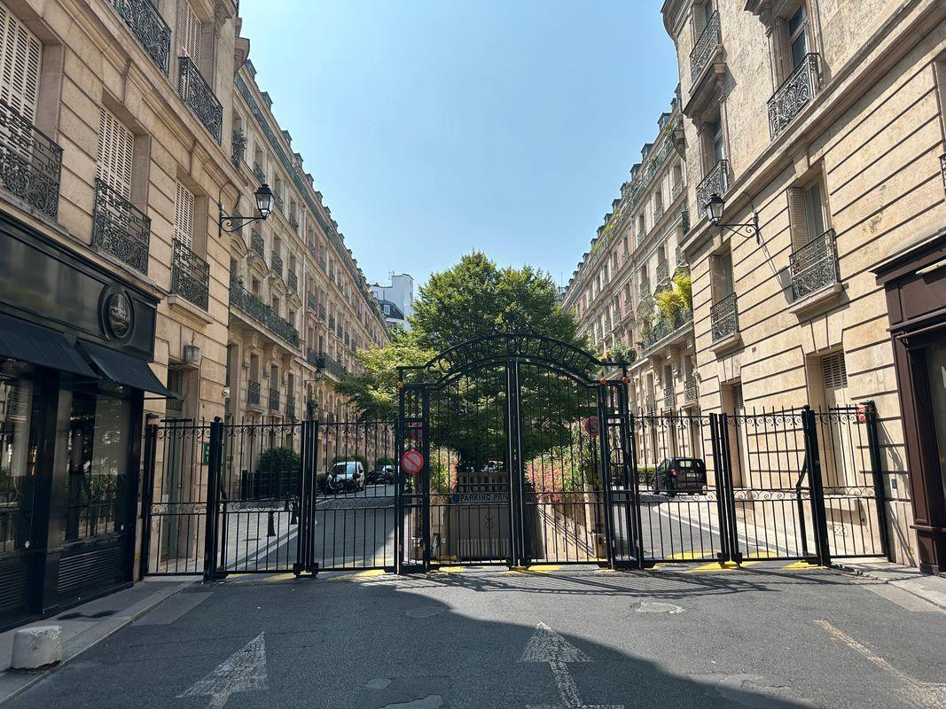 
                                                Location
                                                 Studio 10m2 meublé