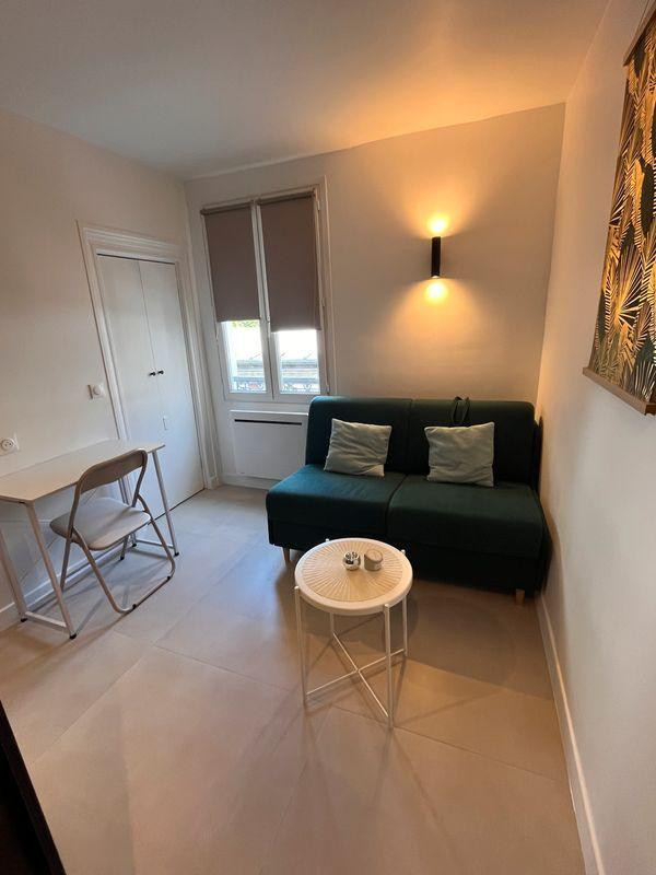 
                                                Location
                                                 Studio 11m2 - quartier des Batignolles