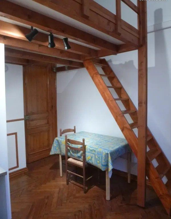 
                                                Location
                                                 Studio 13 m² + mezzanine 8 m² - Lille Artois