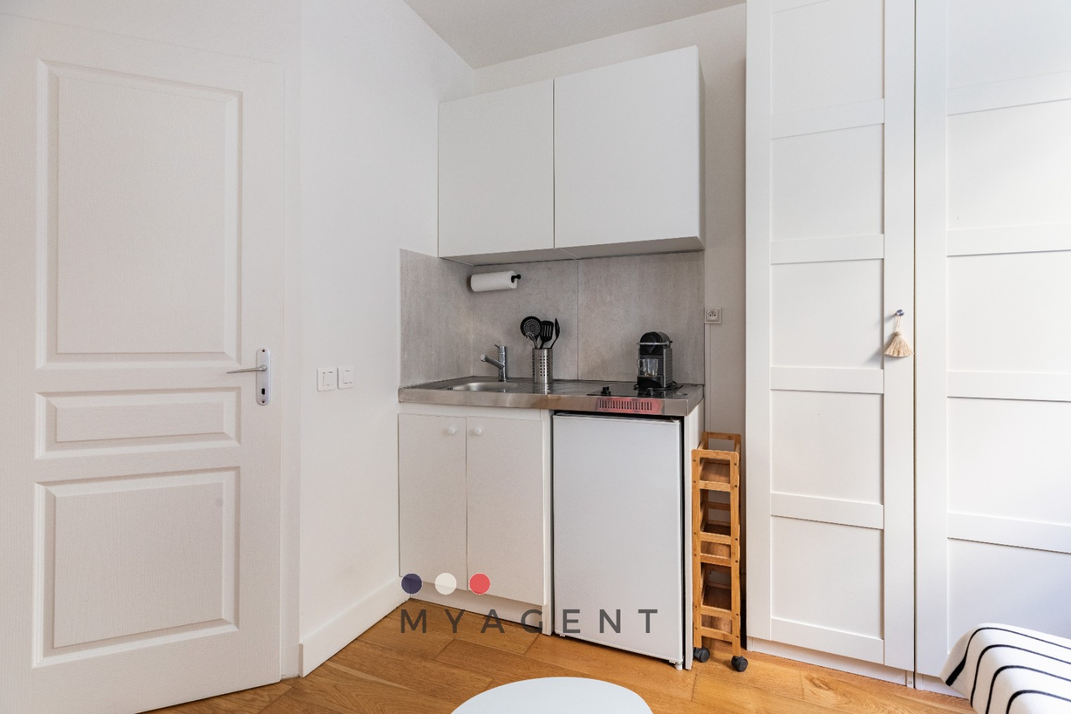 
                                                Vente
                                                 Studio 13m² Muette - Passy