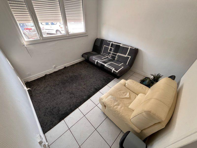
                                                Location
                                                 Studio 13m2
