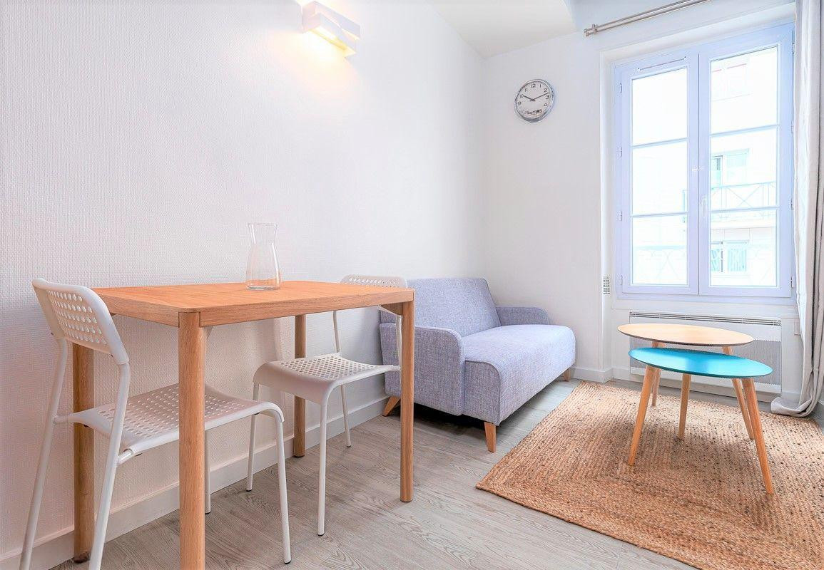 
                                                Location
                                                 Studio 15,5m² + Chambre en mezzanine 19m - Meublé