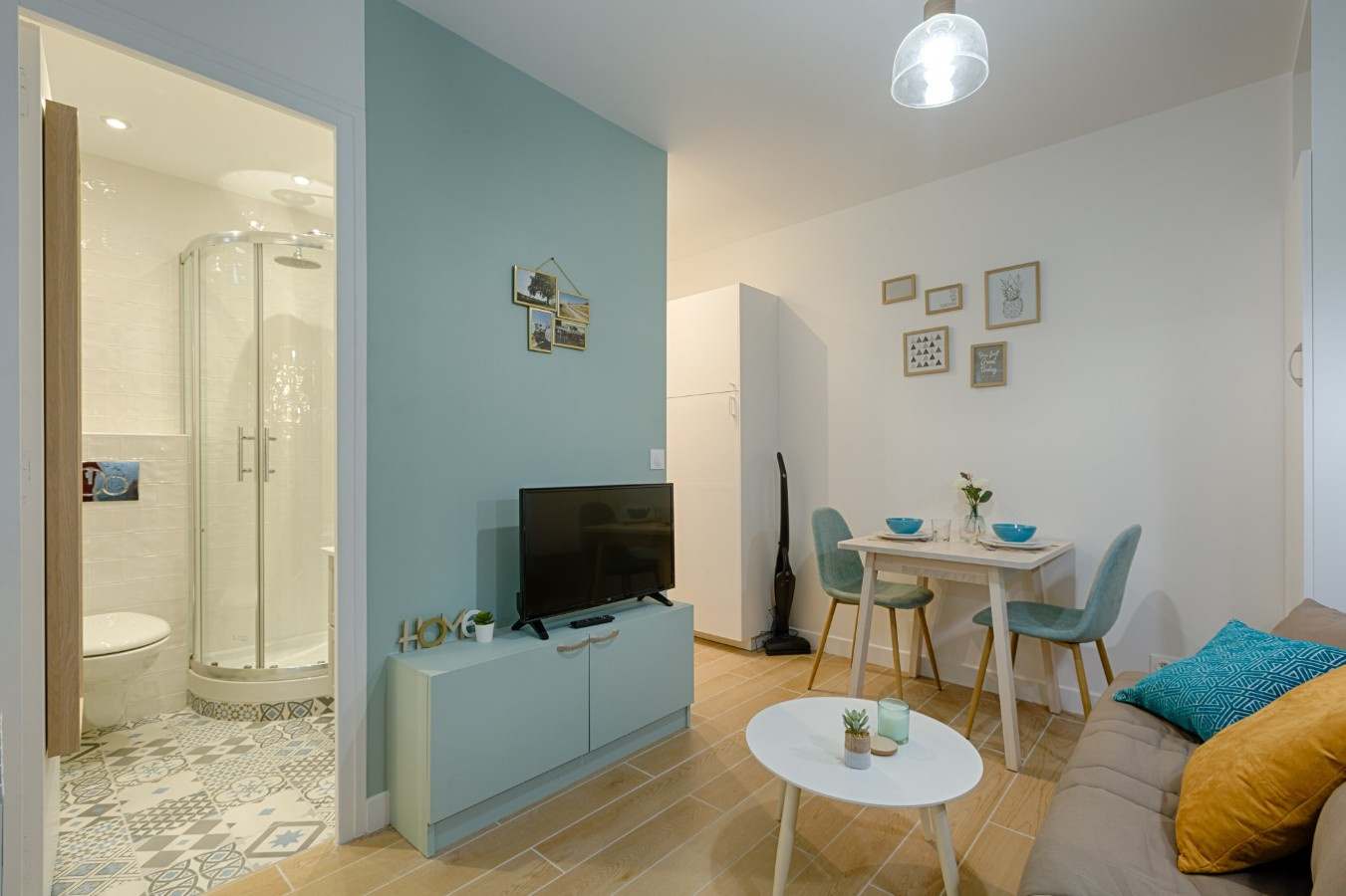 
                                                Location de vacances
                                                 Studio 15 m2 Situé a 28 Rue Berzélius 75017 Paris