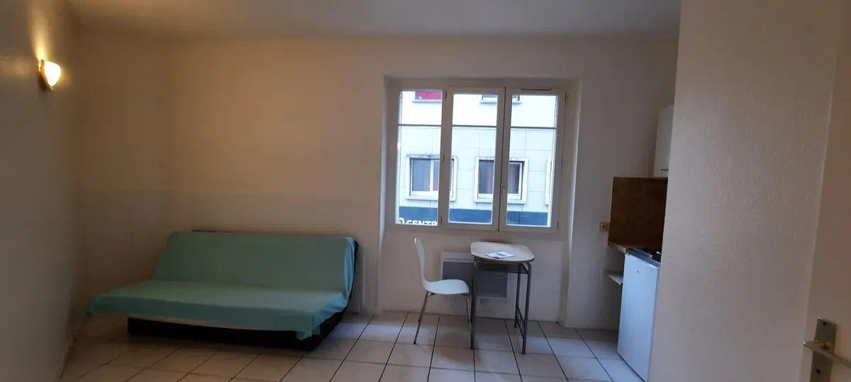 
                                                Location
                                                 STUDIO 16m² meublé et refait à neuf bld FOCH