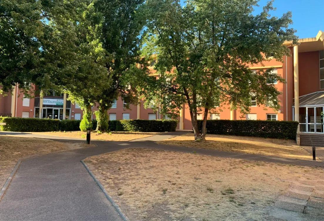 
                                                Location
                                                 Studio 16m² proche facs Aix en Provence