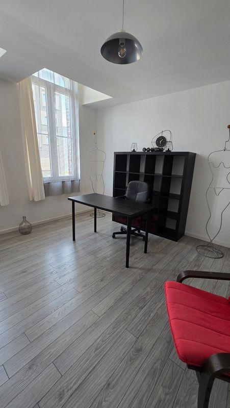 
                                                Location
                                                 Studio 17M2 meublé étudiant gare Roubaix