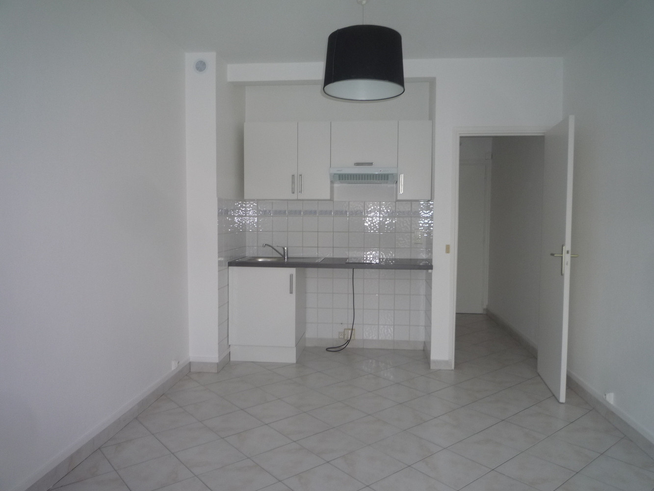 
                                                Vente
                                                 Studio 18,05m² balcon cave parking