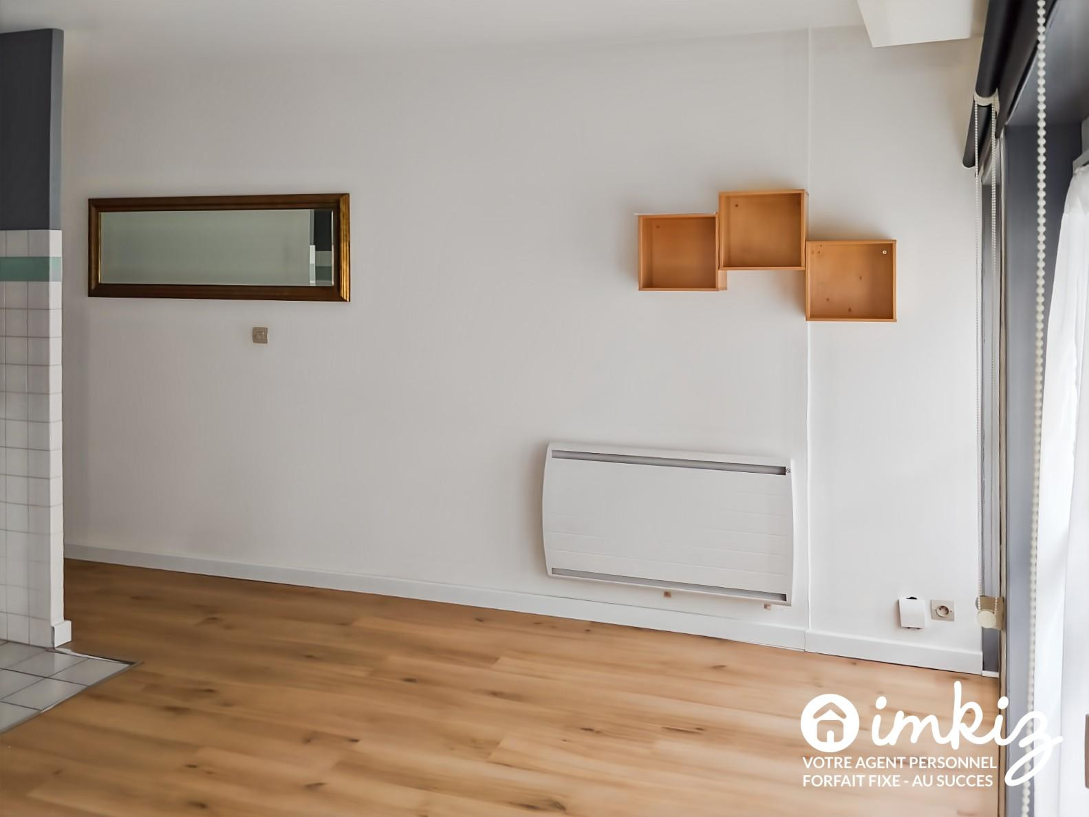
                                                Vente
                                                 Studio 18m2 dans le Vieux-Lille