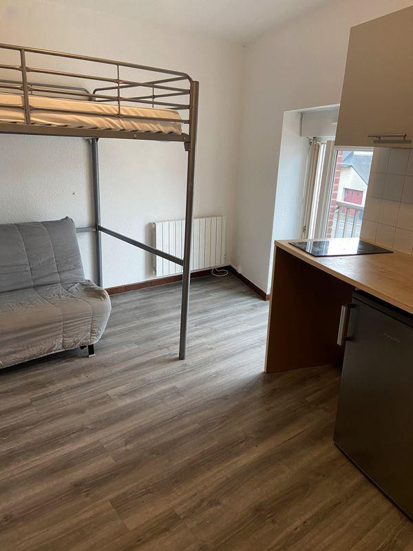 
                                                Location
                                                 Studio 18m2 loyer mensuel 386