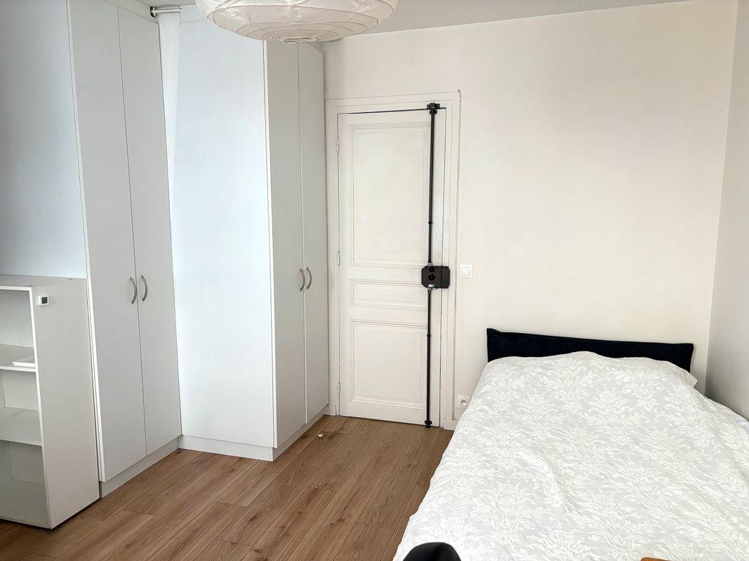 
                                                Location
                                                 Studio 18m2 Paris 16