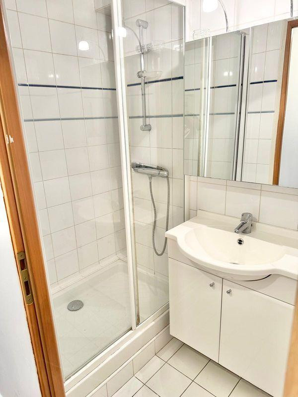 
                                                Location
                                                 Studio 20 m² meublé – lumineux et calme