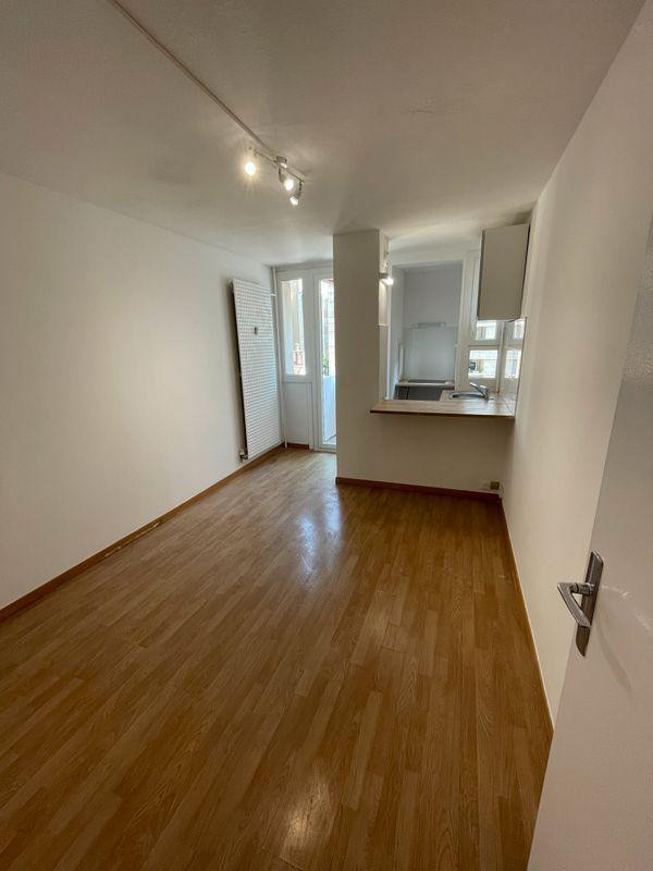 
                                                Location
                                                 Studio 20 m2 dans résidence sécurisée à la Timone