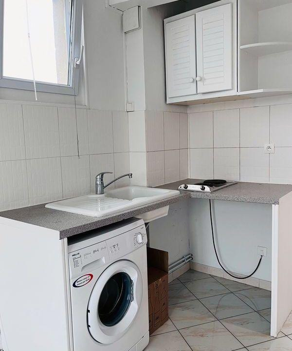 
                                                Location
                                                 Studio 20 m2 quartier pavillonnaire à Vélizy