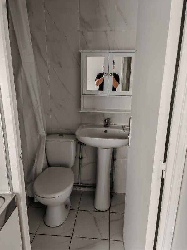 
                                                Location
                                                 Studio 20m²
