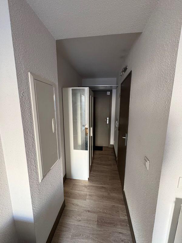 
                                                Location
                                                 Studio 20m² dans résidence étudiante récente