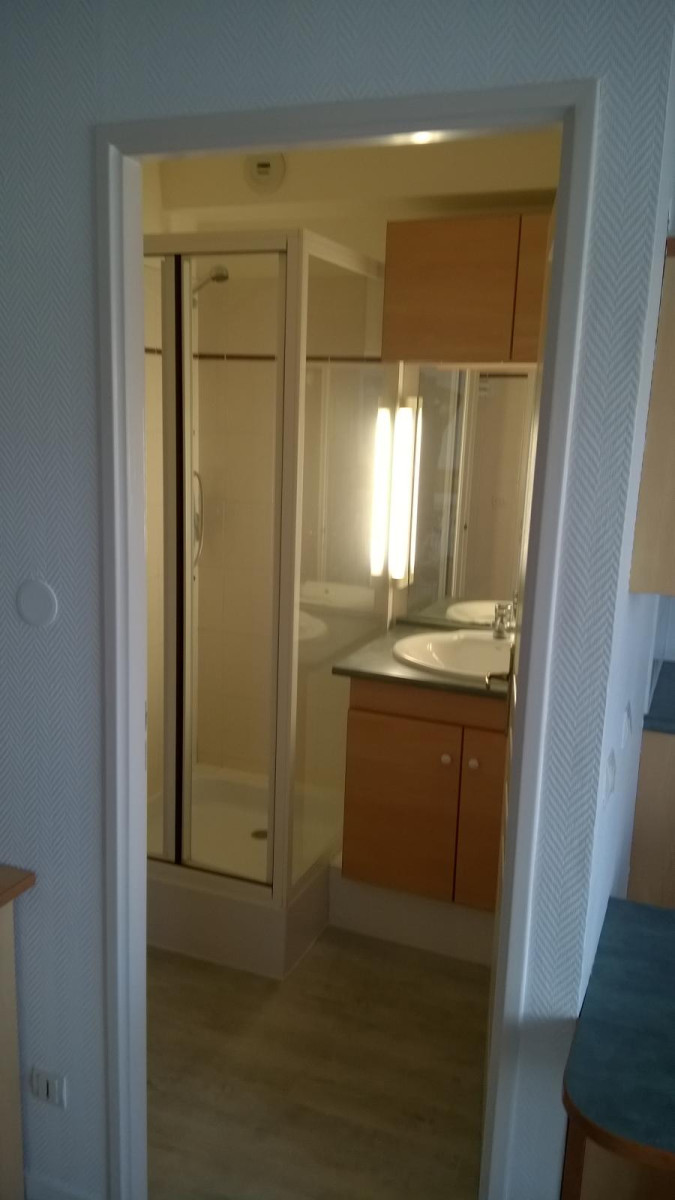 
                                                Location
                                                 Studio 20m² loué meublé ou non meublé