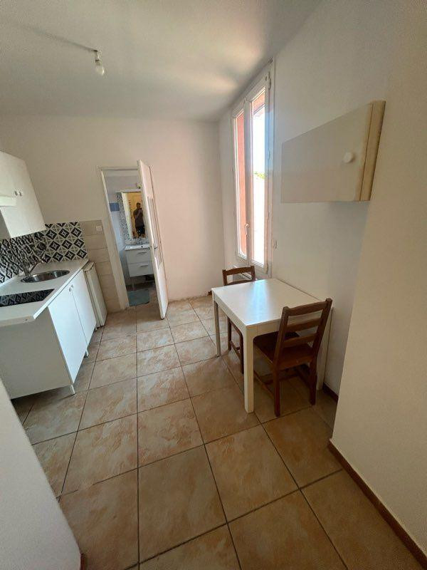 
                                                Location
                                                 Studio 20m² meublé entièrement rénové