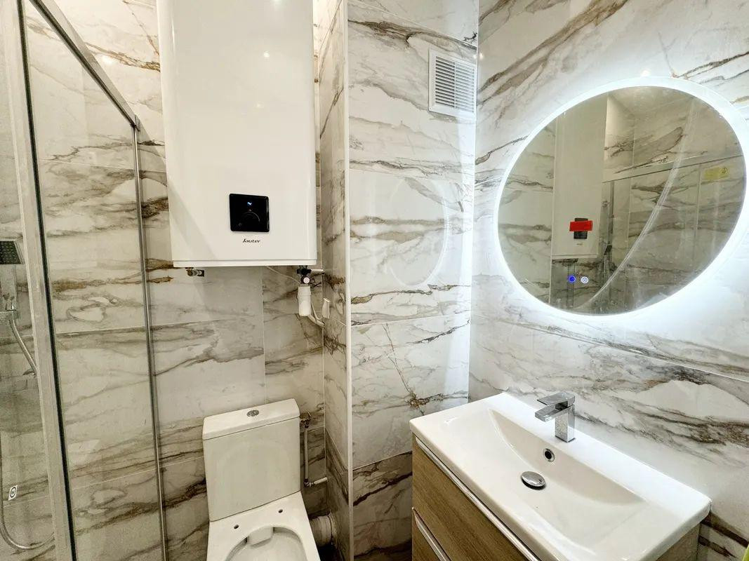 
                                                Location
                                                 Studio 20m² meublé et rénové +terrasse Menpenti