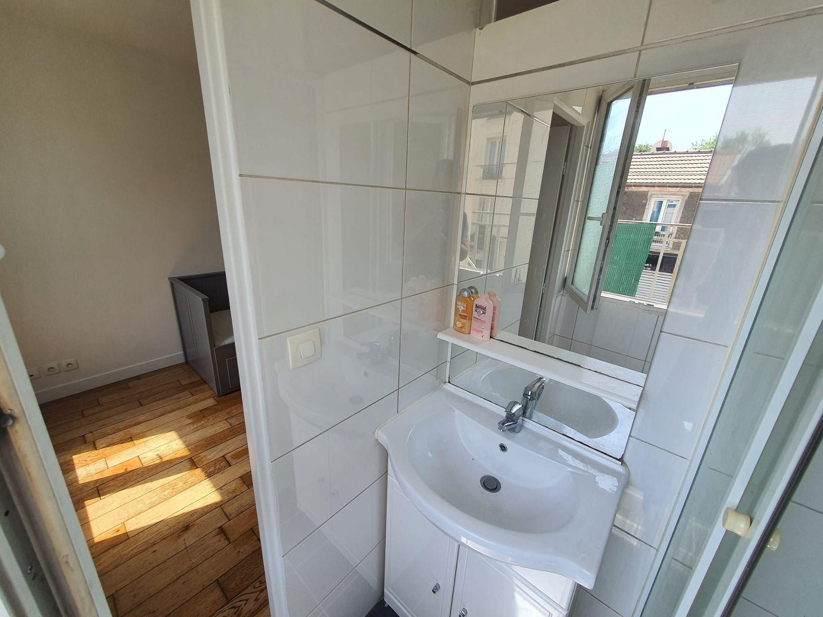 
                                                Location
                                                 Studio 20M2 à proximité de la seine et du RER