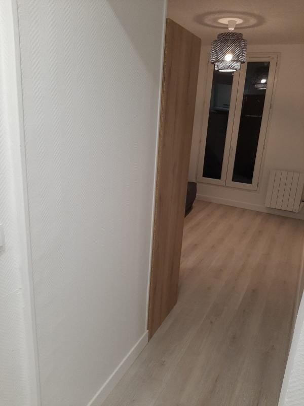 
                                                Location
                                                 Studio 20m2 à Thionville + parking