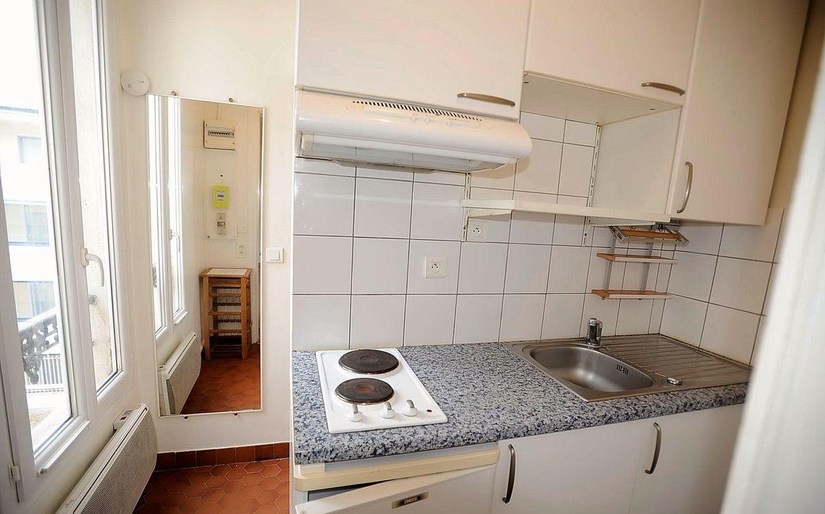 
                                                Location
                                                 Studio 21 m2 Paris 11è Métro Voltaire