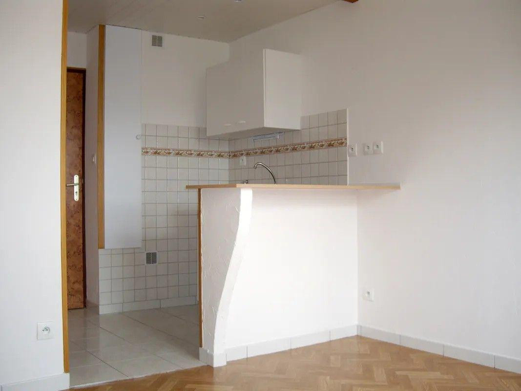 
                                                Location
                                                 STUDIO 21m² NANCY Faubourg 3 Maisons