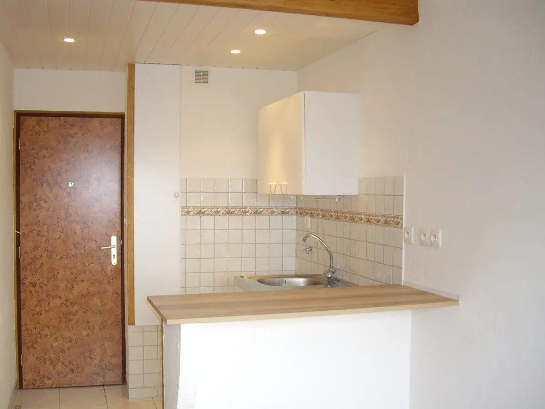 
                                                Location
                                                 STUDIO 21m² NANCY Faubourg 3 Maisons