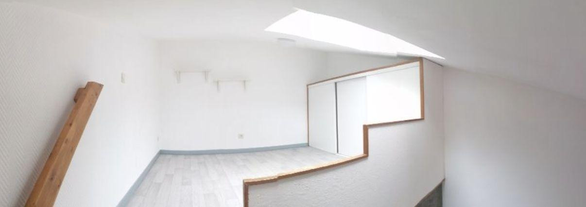 
                                                Location
                                                 Studio 21m2