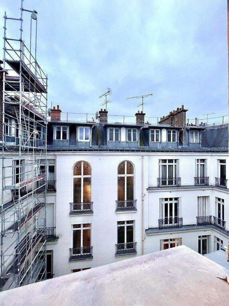 
                                                Location
                                                 Studio 21m2 Paris 17è rue Chazelle