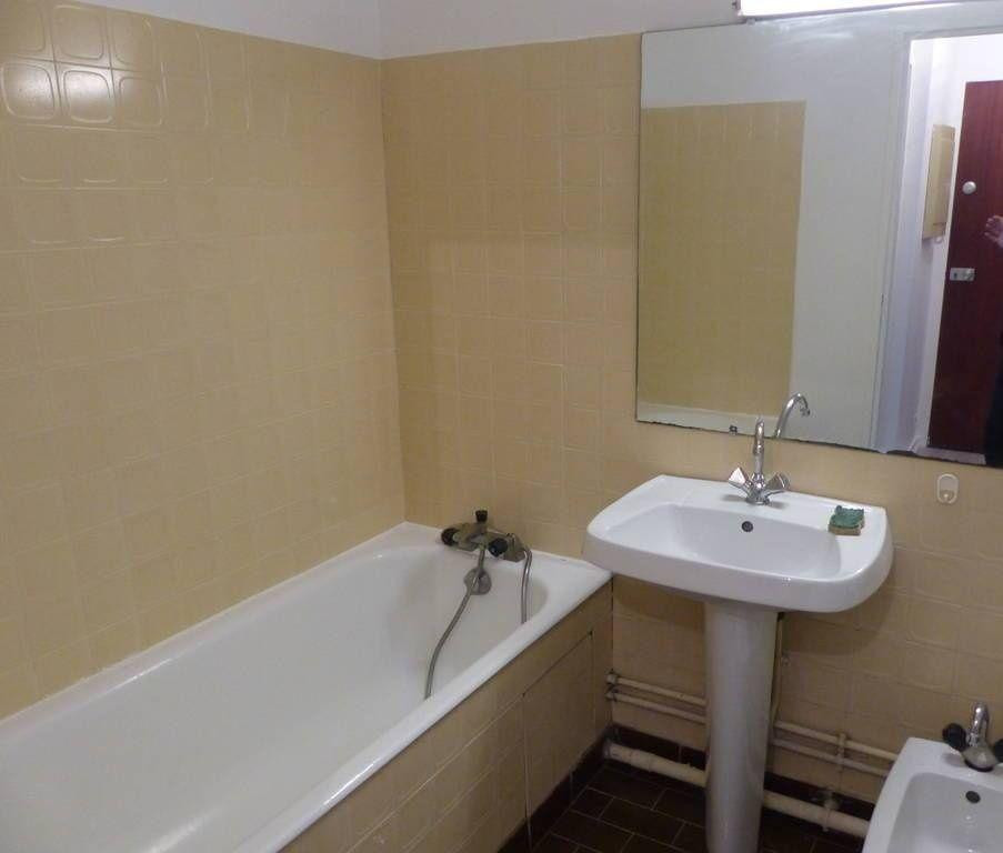 
                                                Location
                                                 Studio 21m2 Paris 20ème