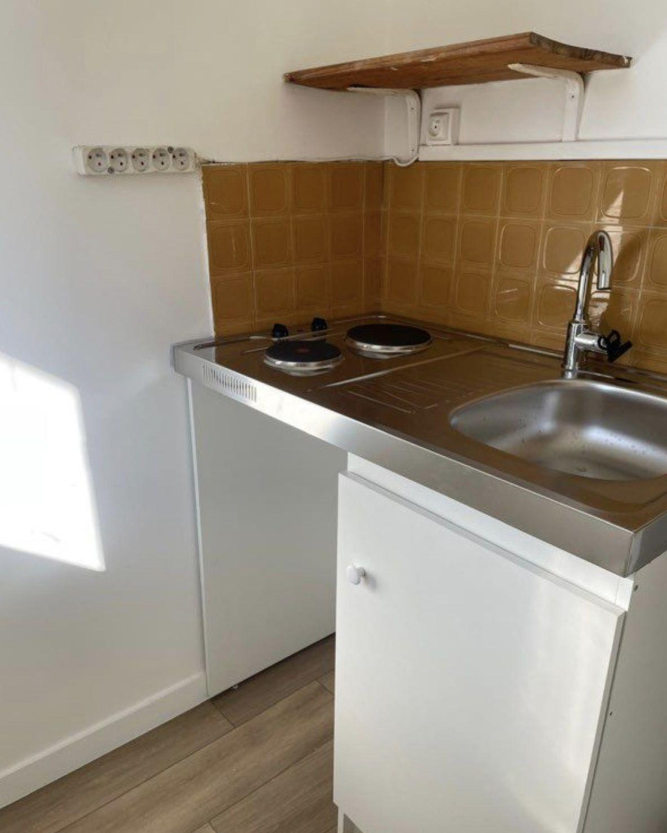 
                                                Location
                                                 Studio 21m2 Saint Mandé proche métro