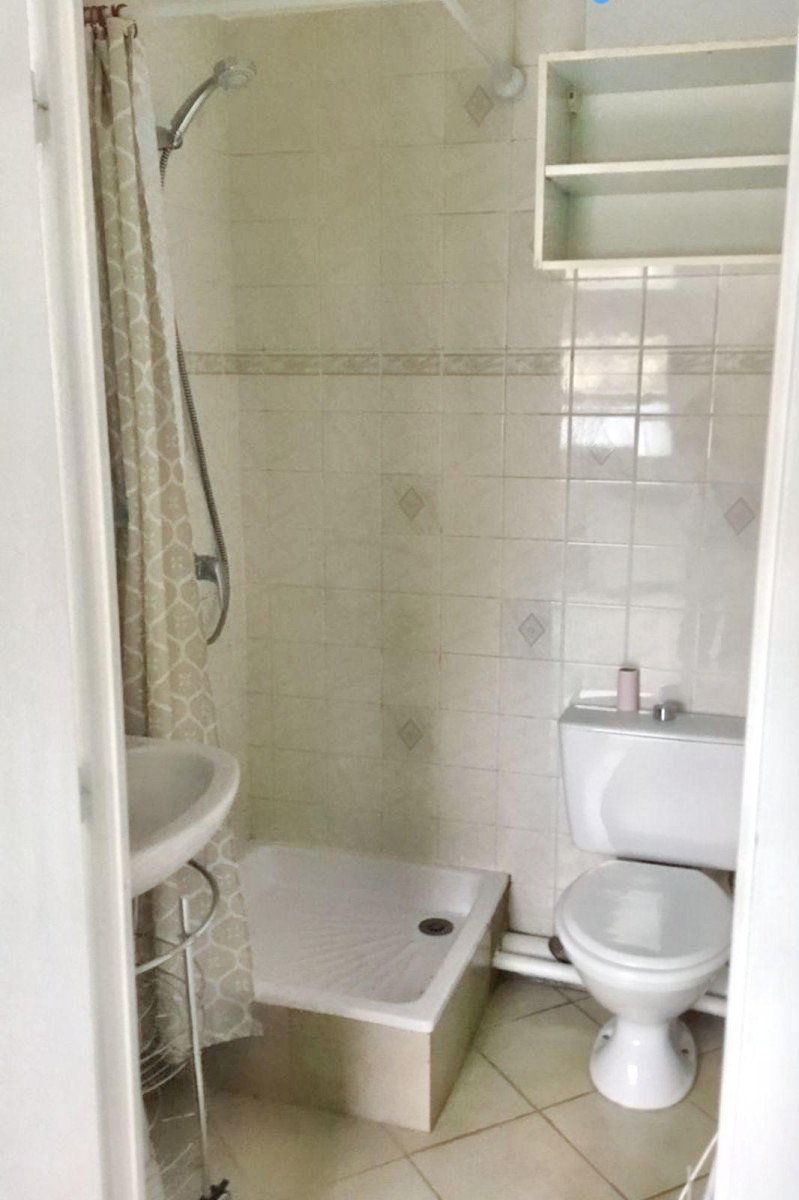 
                                                Location
                                                 Studio 22 m2 dans un pavillon