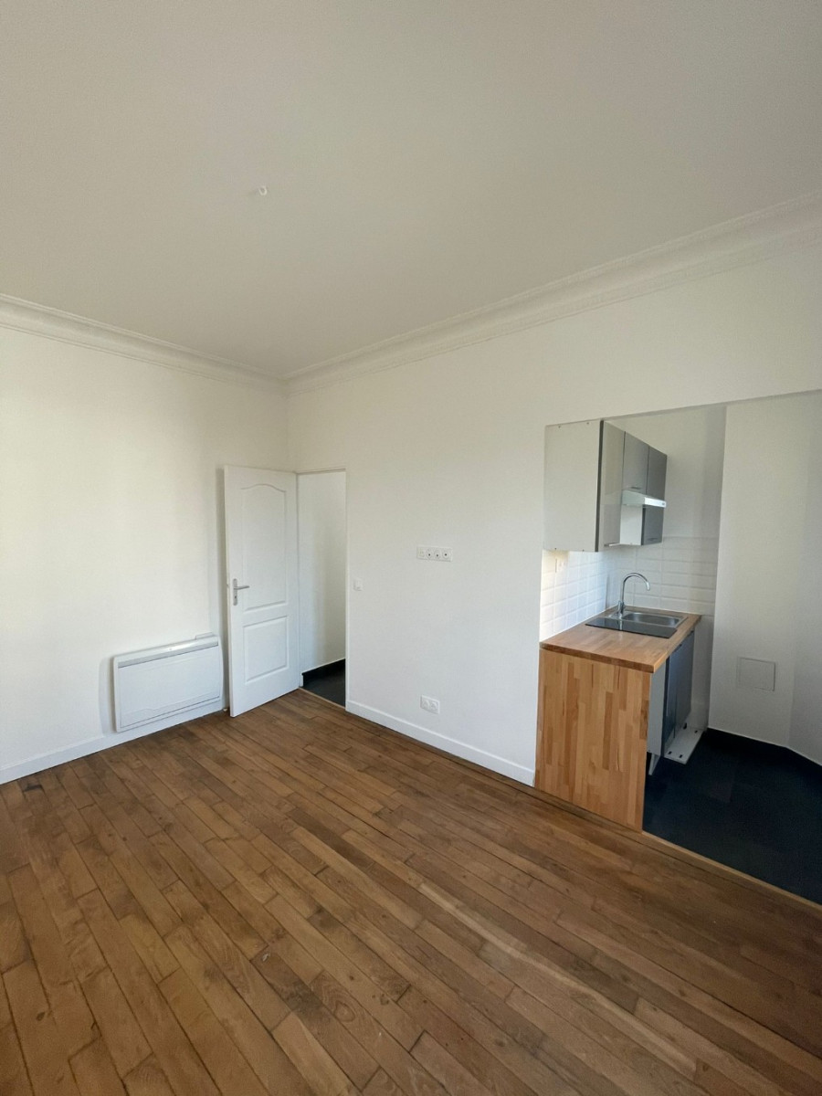 
                                                Location
                                                 Studio 22m2 Colombes