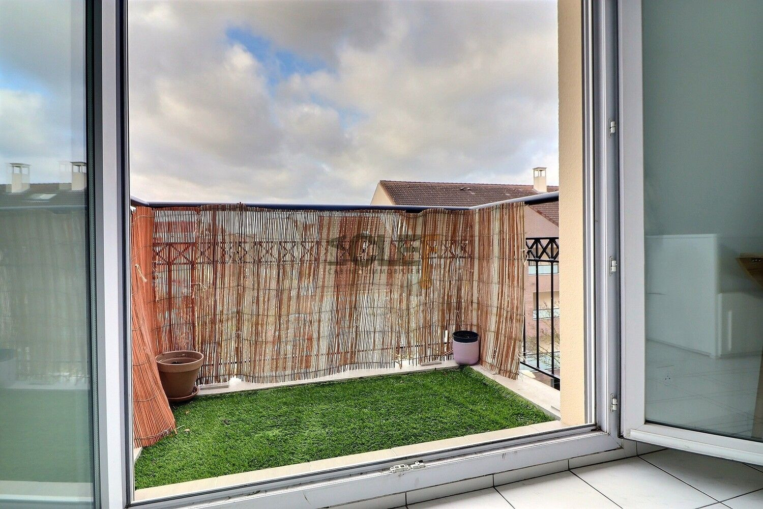 
                                                Location
                                                 Studio - 23m² - Centre ville Noisy le Grand