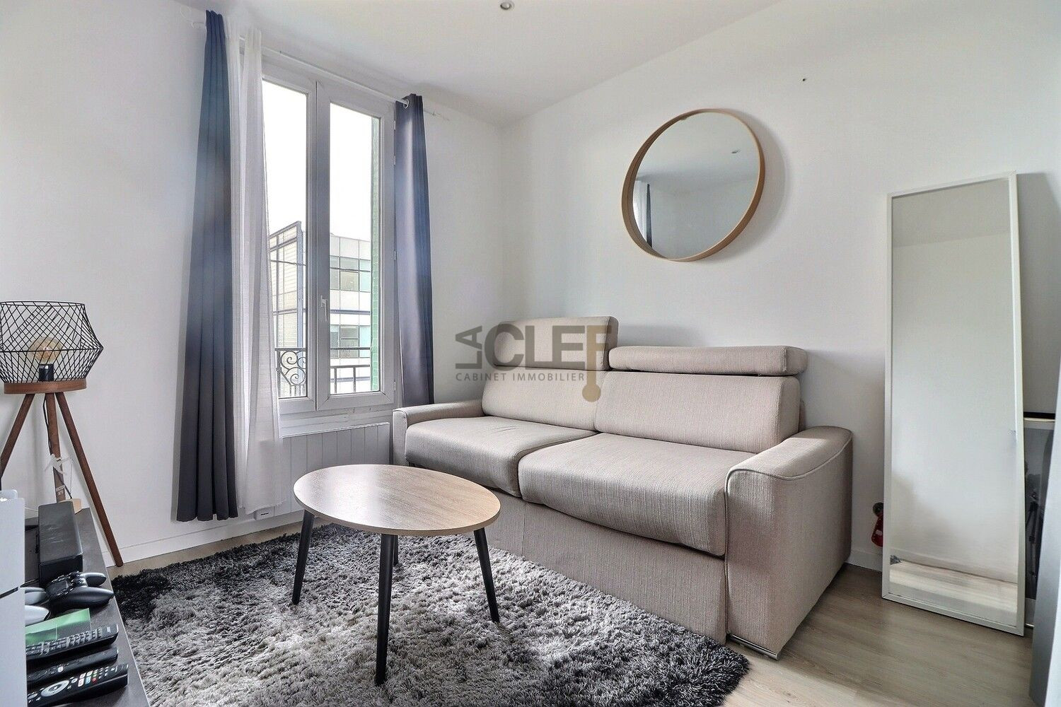 
                                                Location
                                                 Studio - 23m² - Clamart