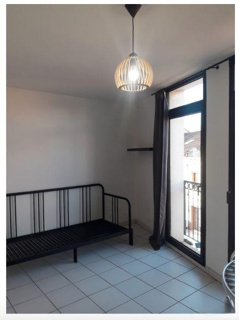 
                                                Location
                                                 STUDIO 23m2 MEUBLE COTE PAVEE / LIMAYRAC