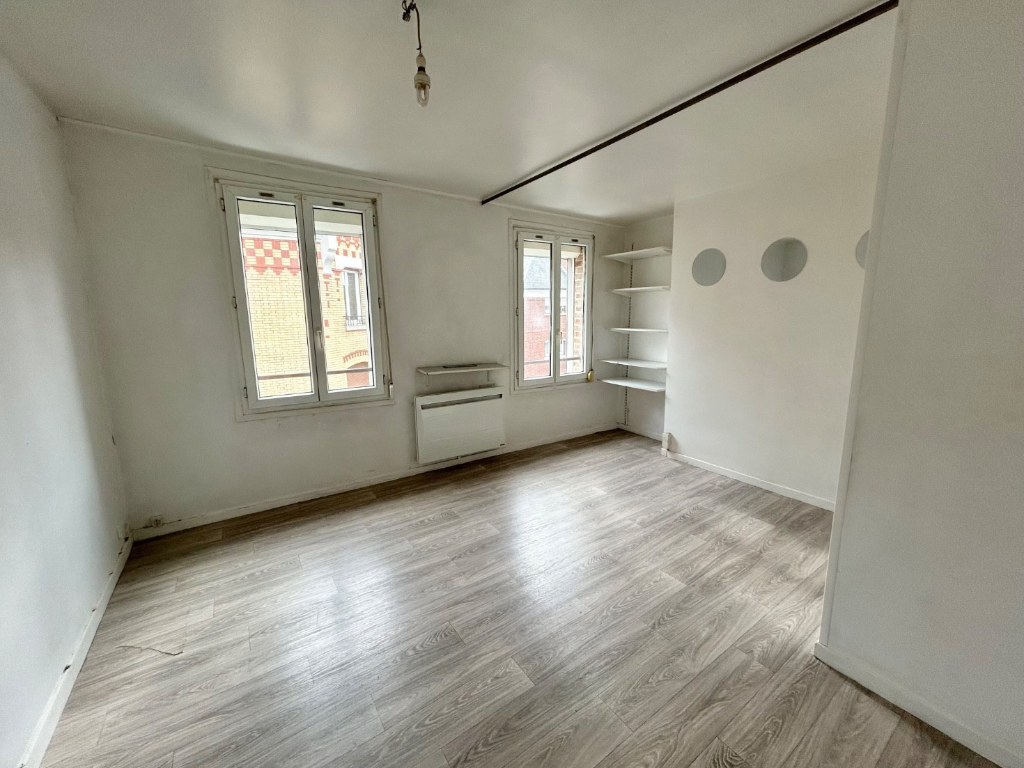 
                                                Location
                                                 Studio 24 m2 hyper-centre proche gare