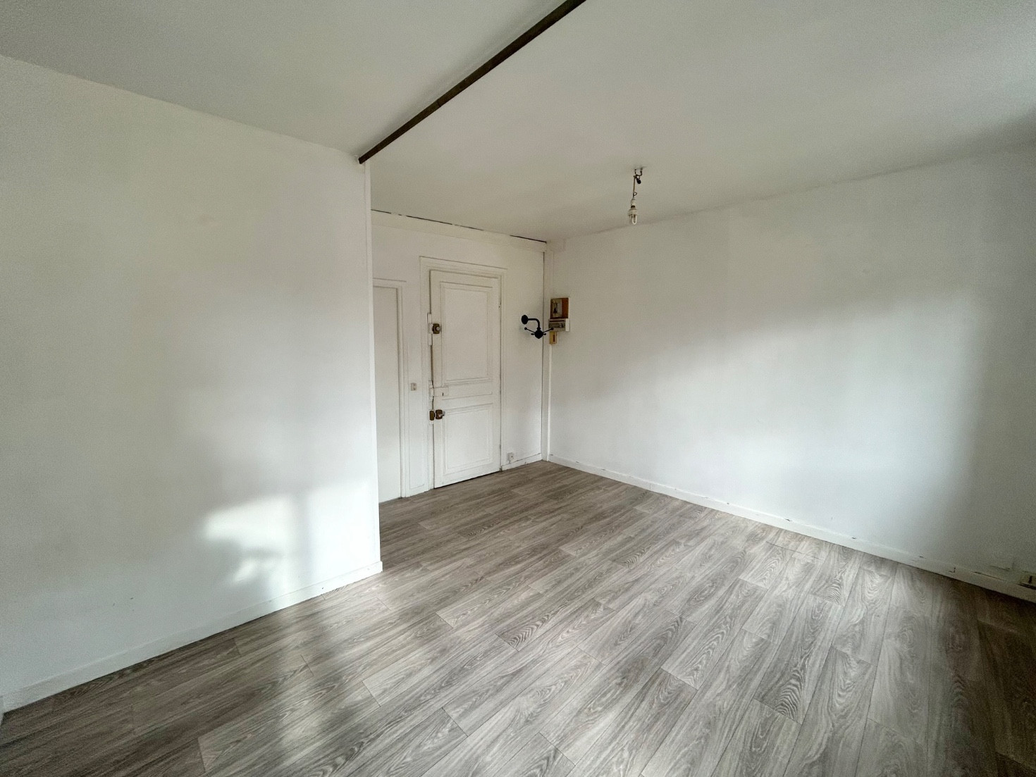 
                                                Location
                                                 Studio 24 m2 hyper-centre proche gare