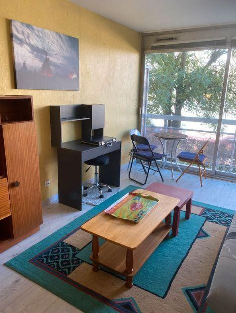 
                                                Location
                                                 Studio 24m2 Fac de lettres Sciences humaines 24m2