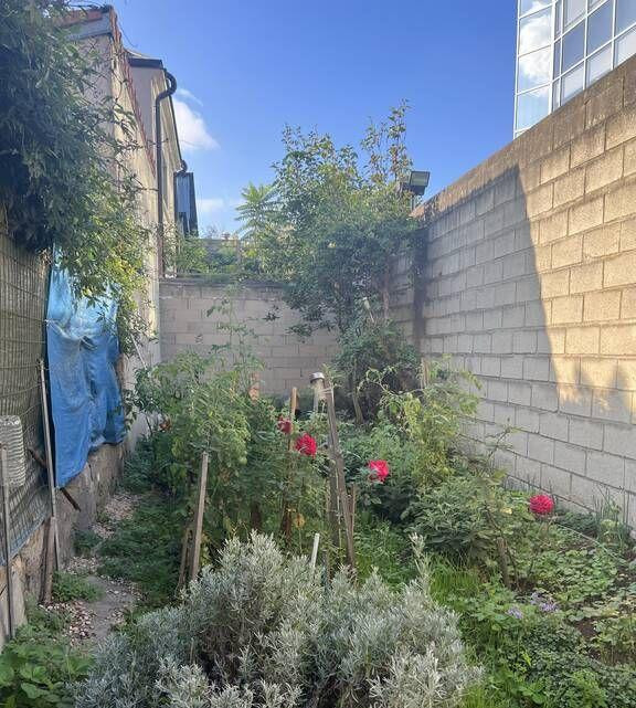 
                                                Location
                                                 Studio 25 m² dans espace coliving neuf à Montreuil