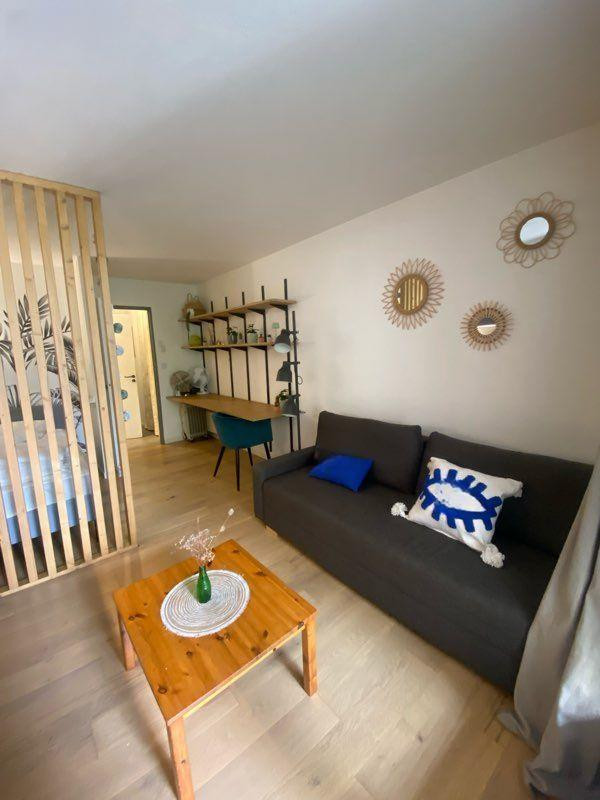 
                                                Location
                                                 Studio 25m2+7m2 terrasse 13001 Marseille centre