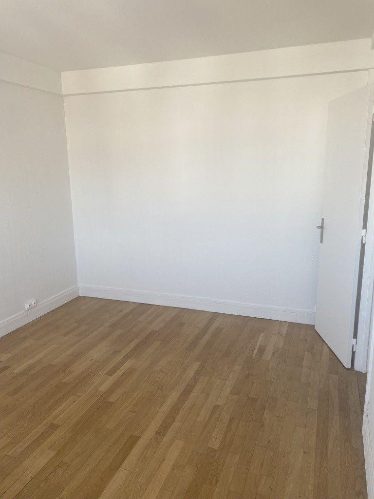 
                                                Location
                                                 Studio 25m2 à Arcueil
