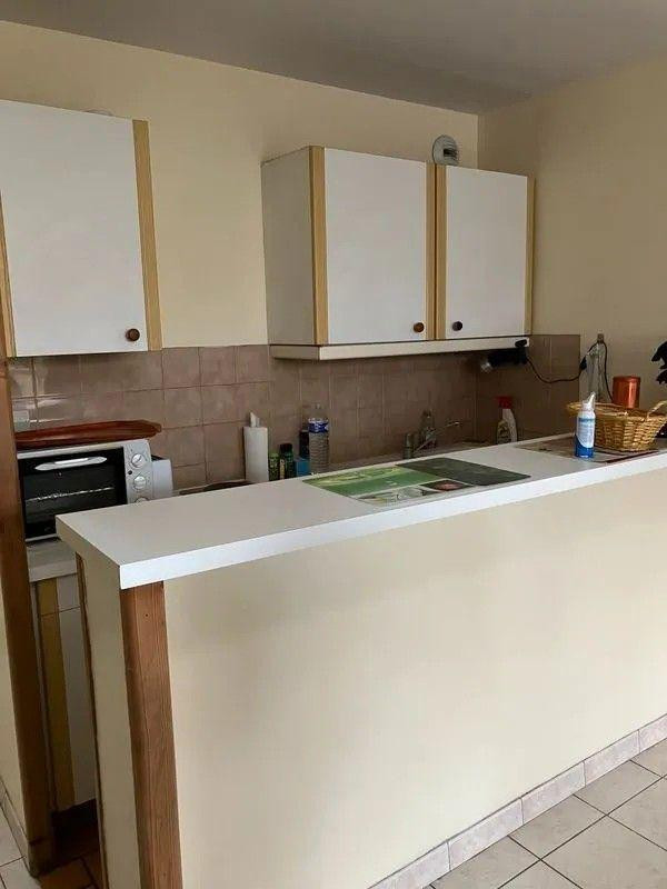 
                                                Location
                                                 Studio 26m² avec balcon à louer