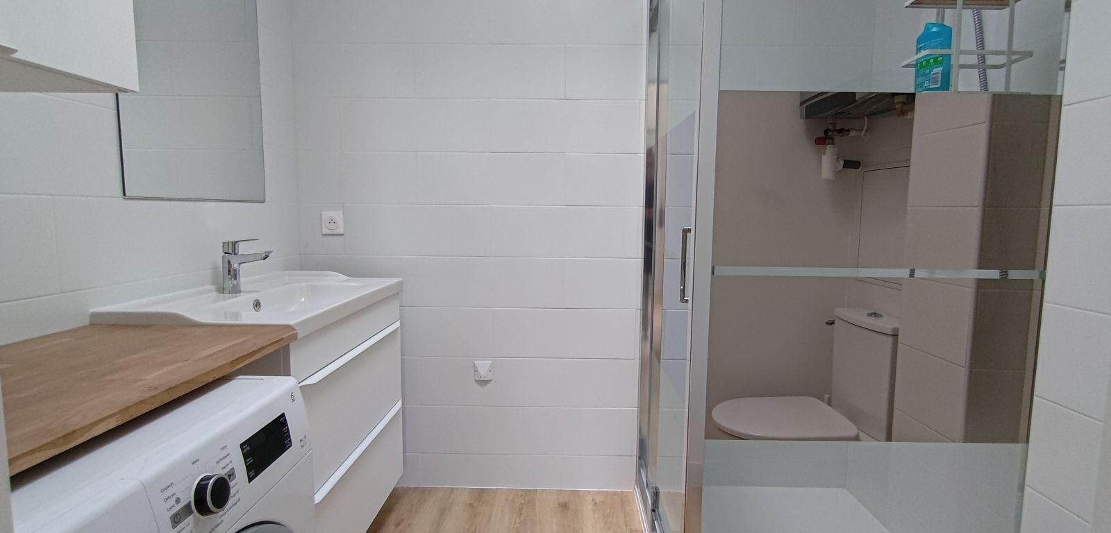 
                                                Location
                                                 Studio 26m² neuf et équipé